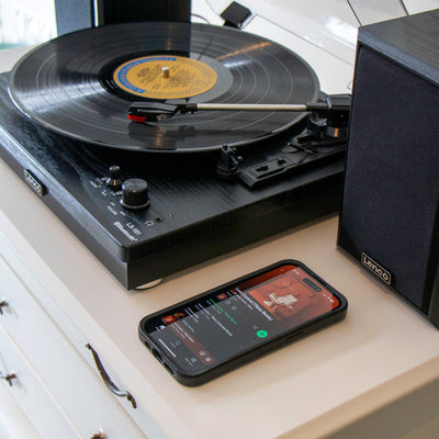 LENCO - LS-101BK - Belt drive wooden Record Player