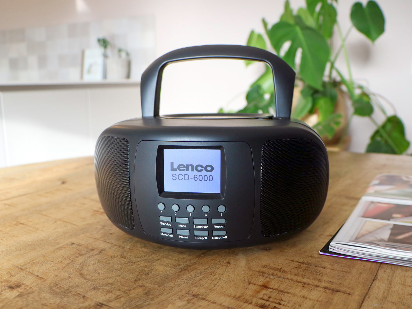 LENCO SCD-6000BK - Draagbare internet radio met DAB+/FM, Bluetooth®, CD-speler en groot LCD kleurendisplay - Zwart