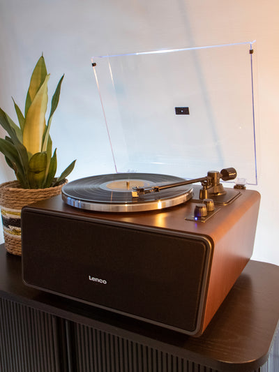 LENCO LS-470WA - Record Player with built-in speakers and Bluetooth® - Walnut