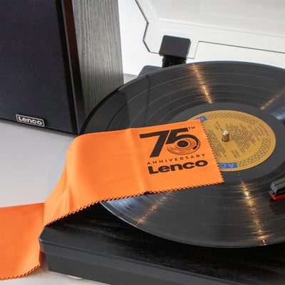 LENCO - LS-101BK - Belt drive wooden Record Player