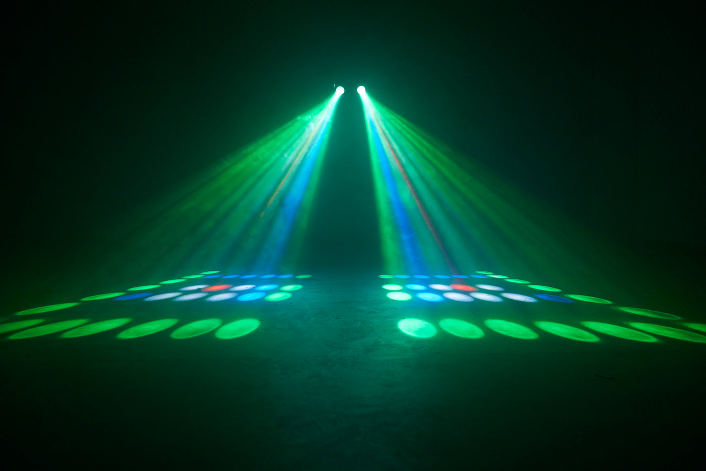 LENCO LFM-110BK - Dual Matrix party LED light and fog machine